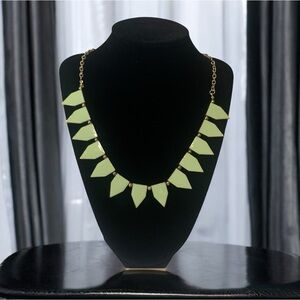 Green Enamel Gold Tone Necklace Costume Jewelry - 18in.